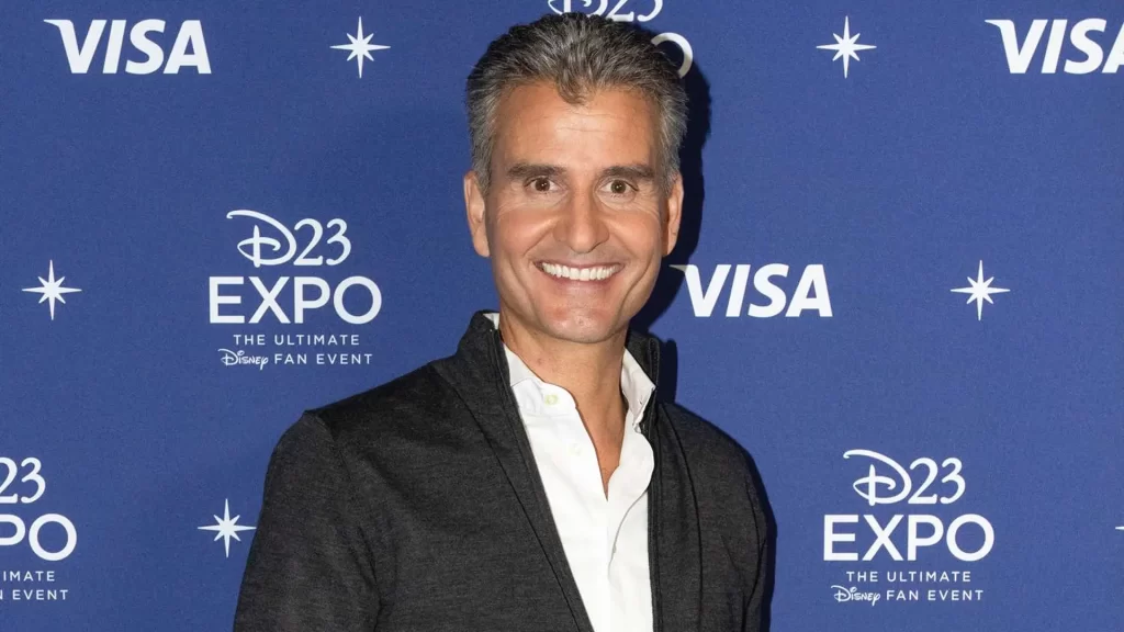 Disney+, deportes en vivo y la estrategia de Josh D’Amaro para retener audiencias
